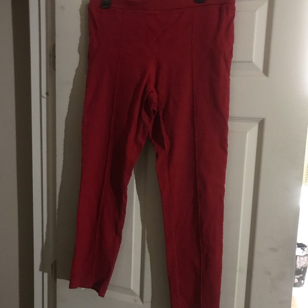 Ankle red pants